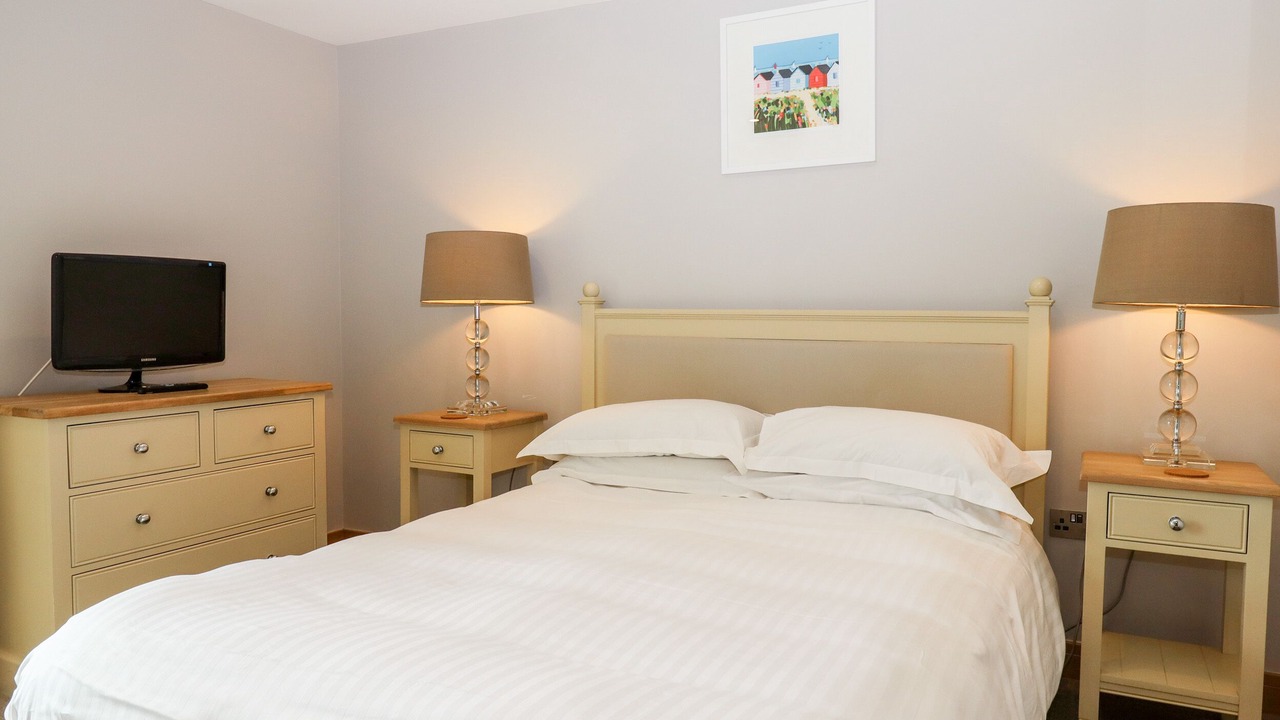 Photo of Others in Eleighwater