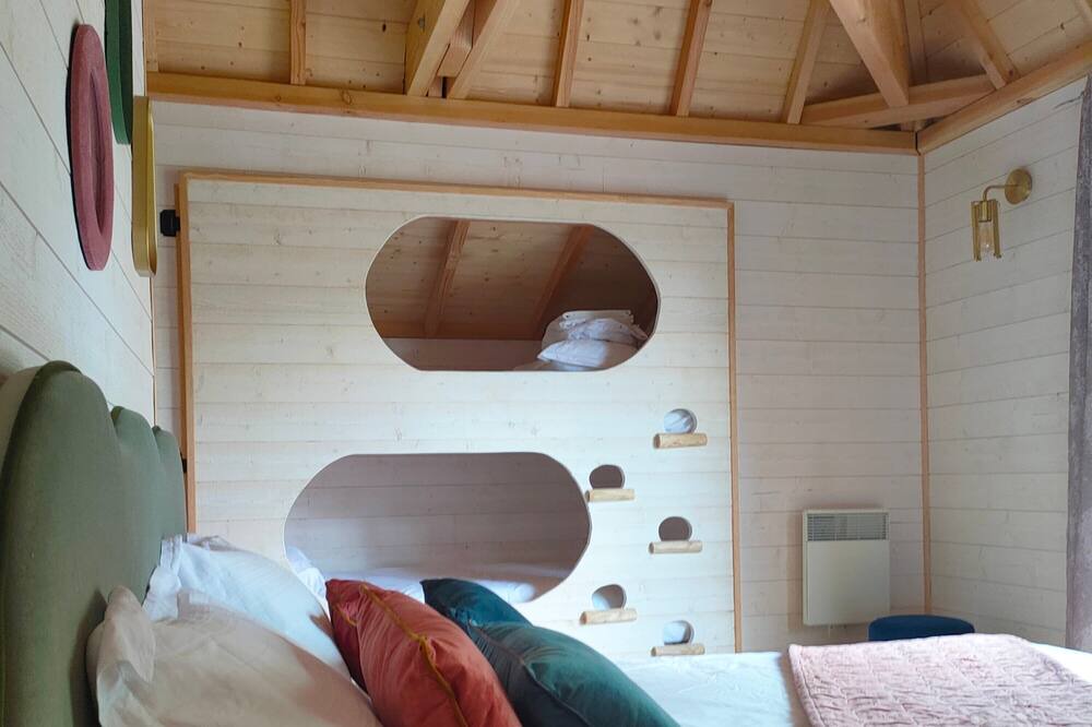 Photo of Bedroom in Illoud