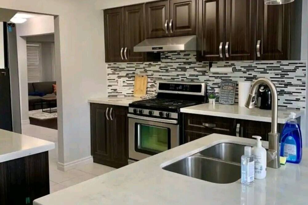 Photo of Kitchen in Whitby