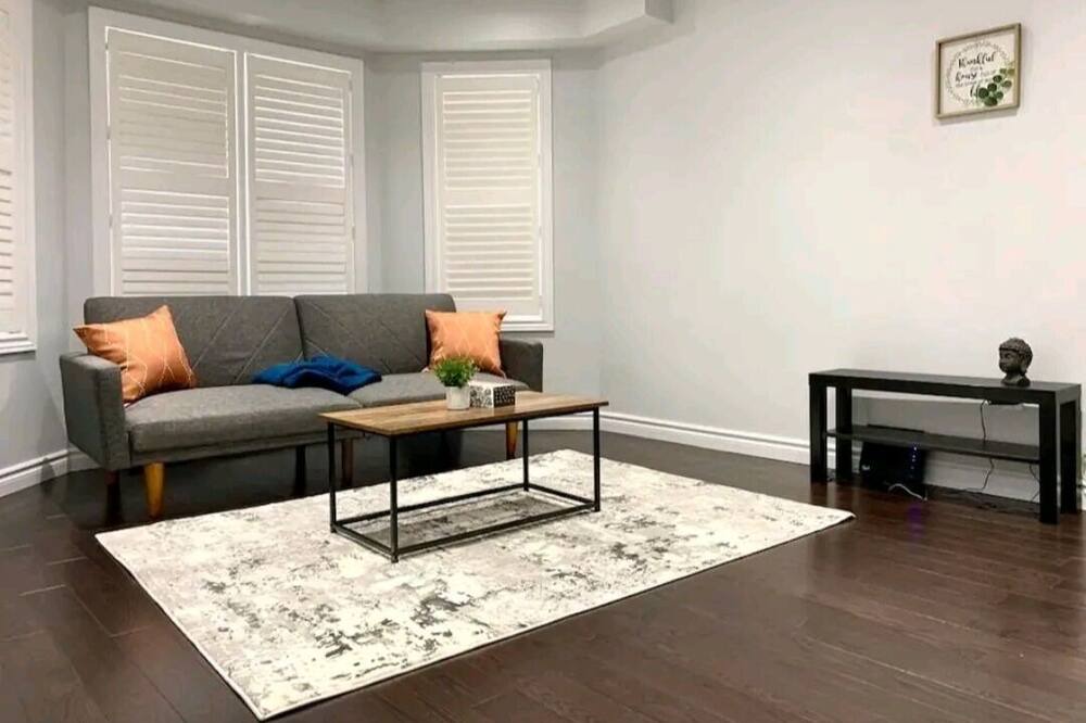 Photo of Livingroom in Whitby