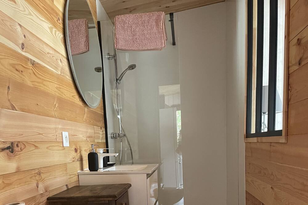 Photo of Bathroom in La Garde