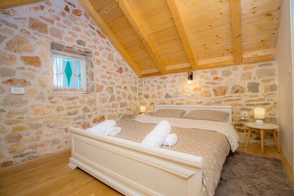 Photo of Bedroom in Primosten