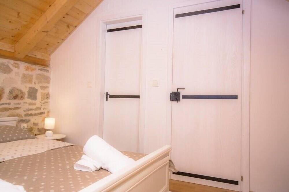 Photo of Bedroom in Primosten