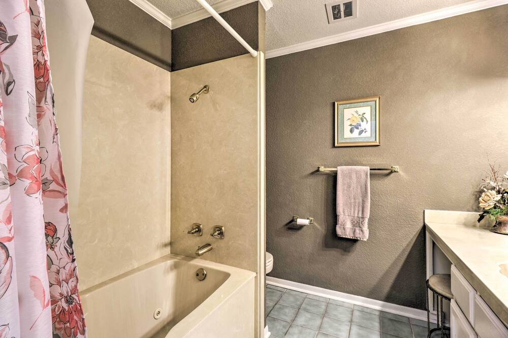 Photo of Bathroom in Bell County