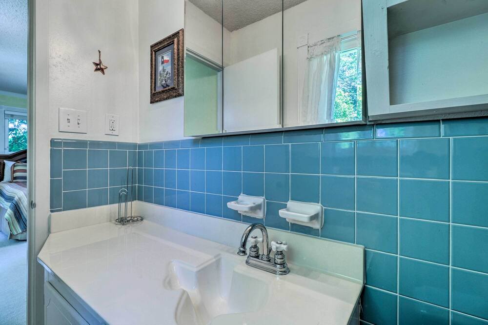 Photo of Bedroom in Bell County
