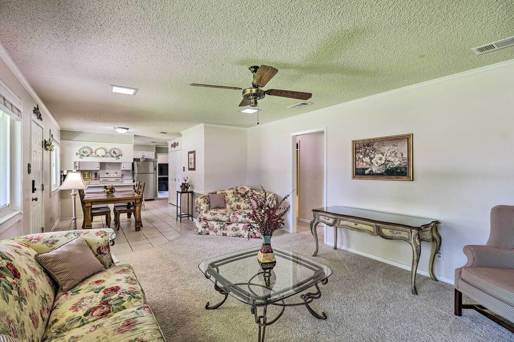 Photo of Livingroom in Bell County
