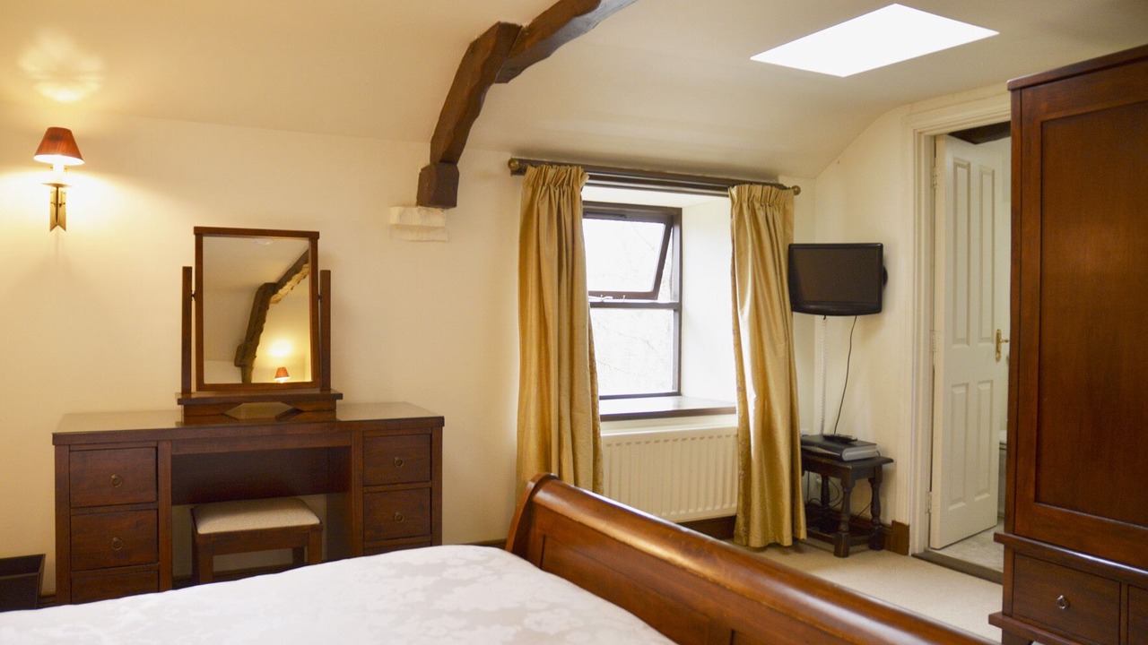 Photo of Others in Alston