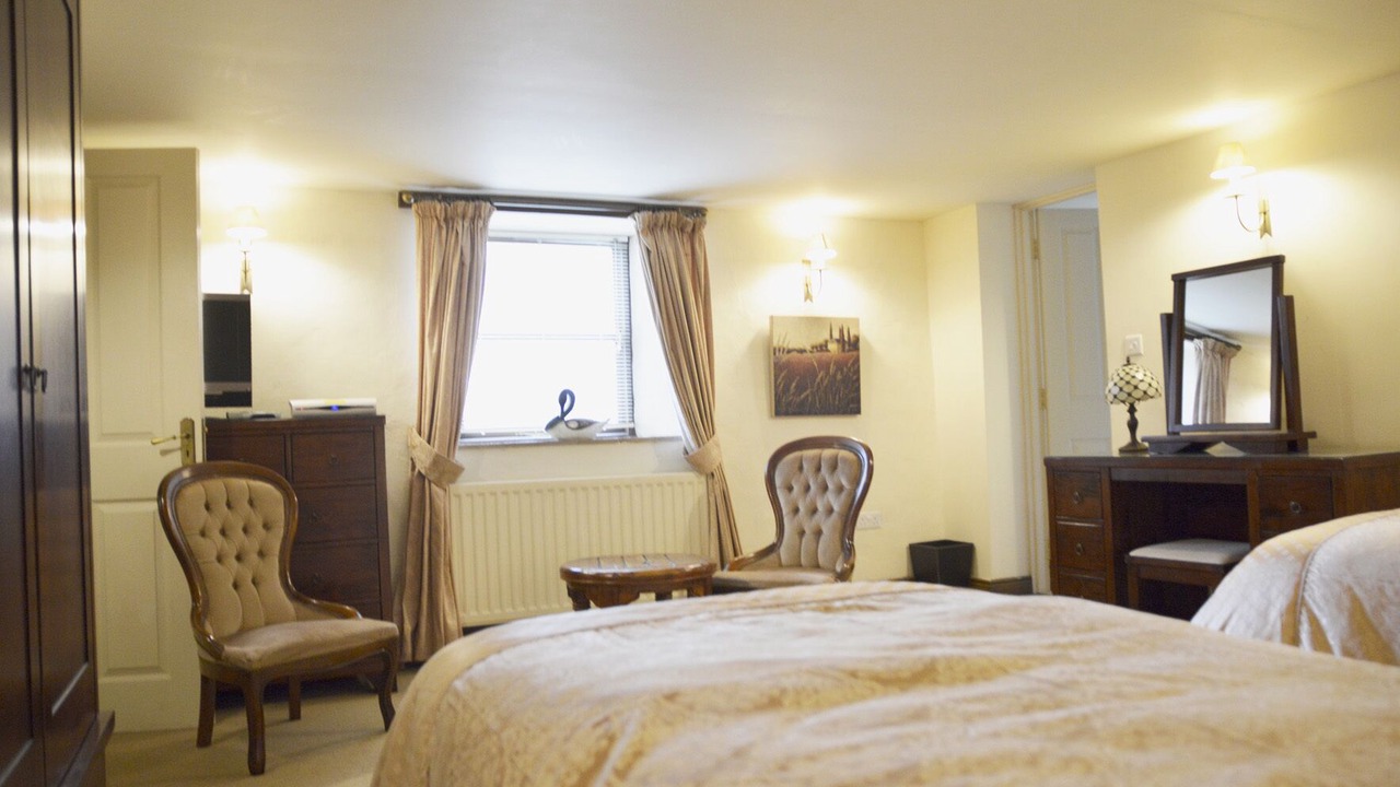 Photo of Others in Alston