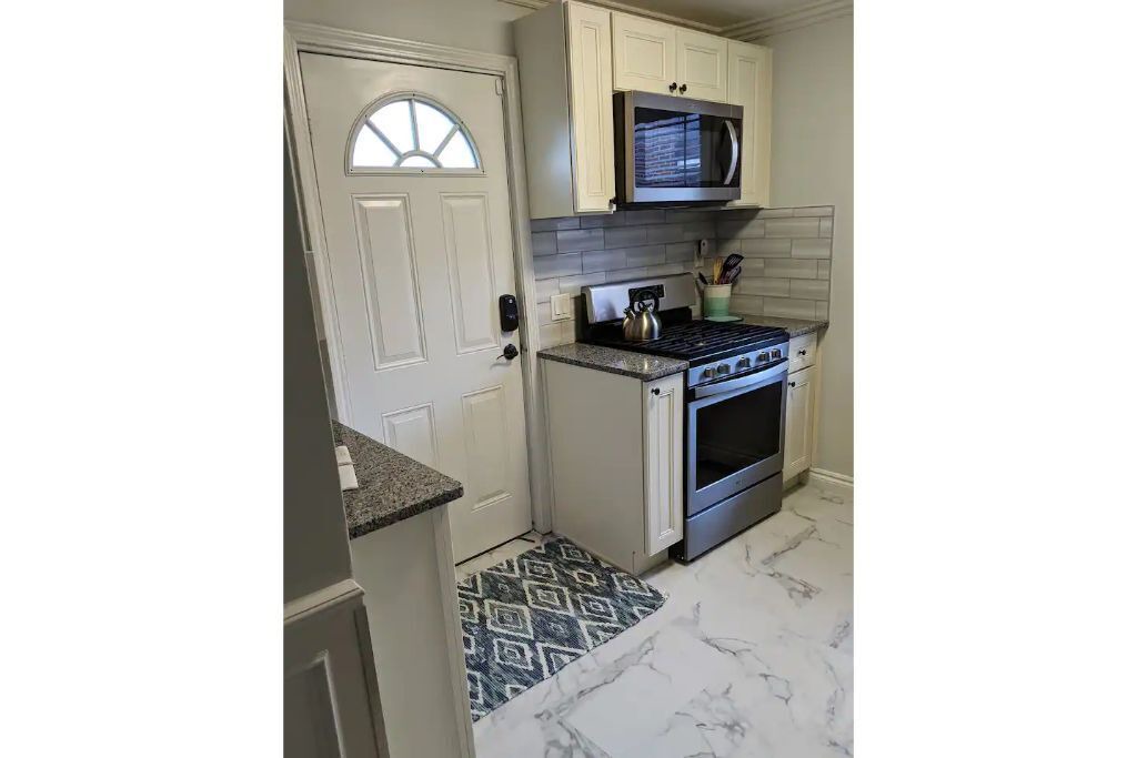 Photo of Kitchen in Keego Harbor