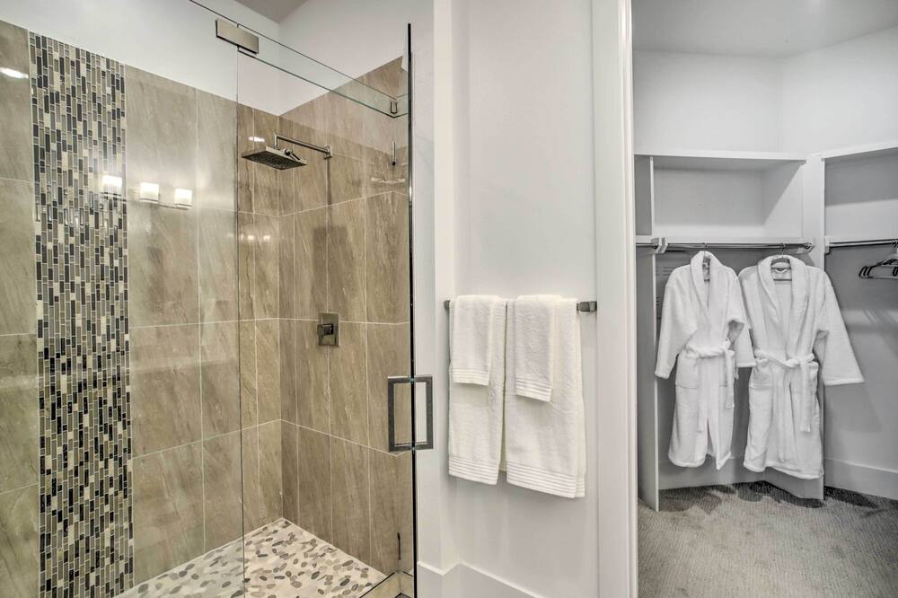 Photo of Bathroom in Montgomery