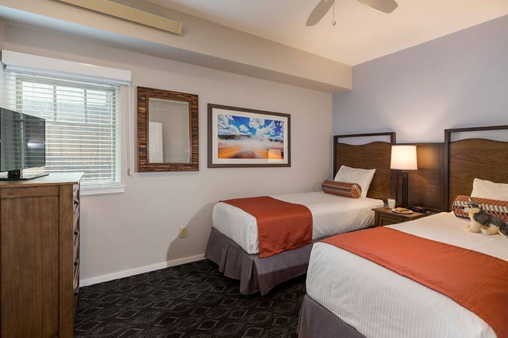 Photo of Bedroom in West Yellowstone