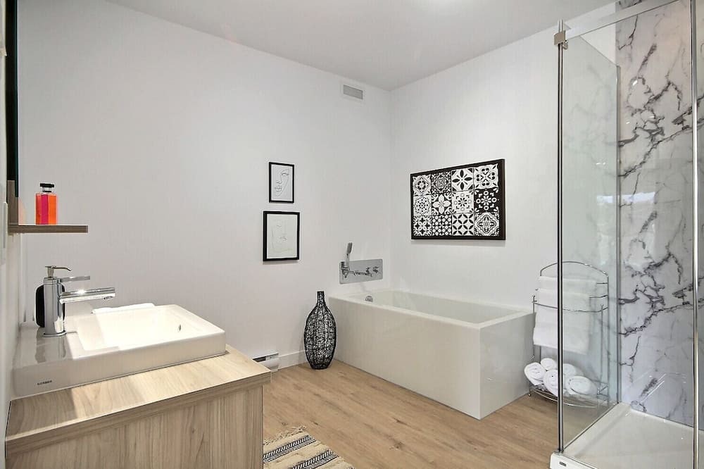 Photo of Bedroom in La Haute-Saint-Charles