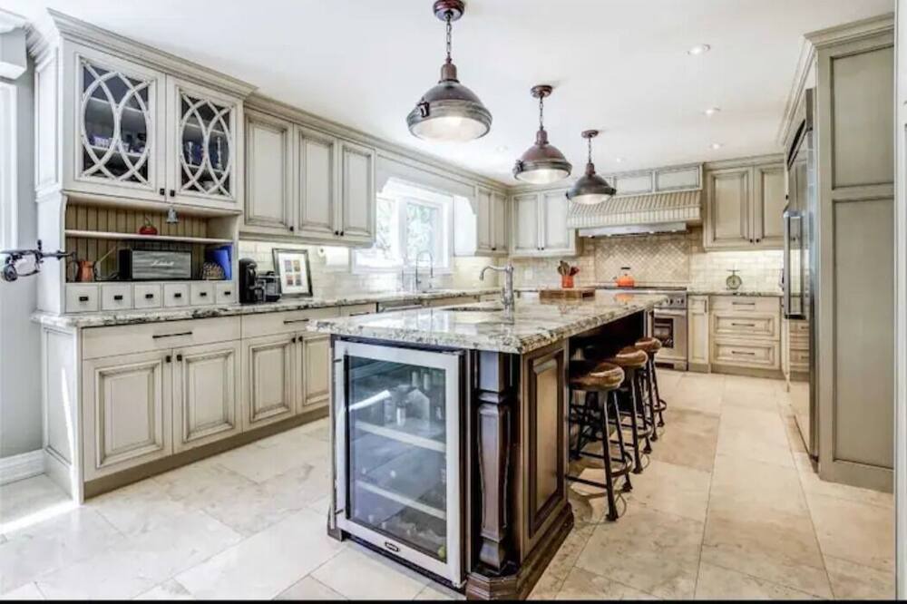 Photo of Kitchen in King