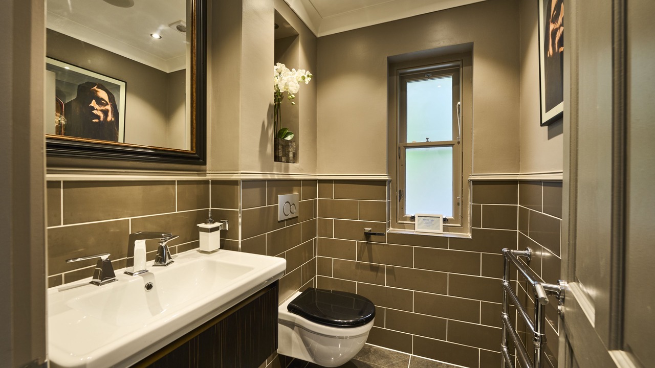 Photo of Bathroom in Cairndow