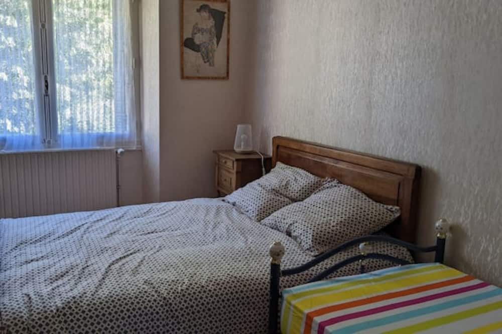 Photo of Bedroom in Cambounes