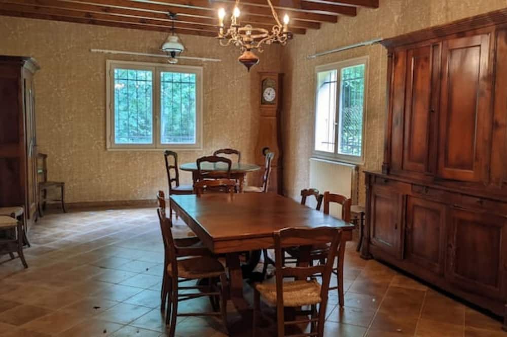 Photo of Kitchen in Cambounes