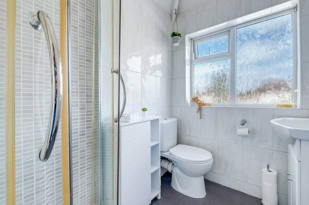 Photo of Bathroom in Olton