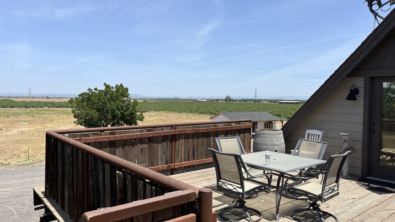 Photo of Outdoor in Peters