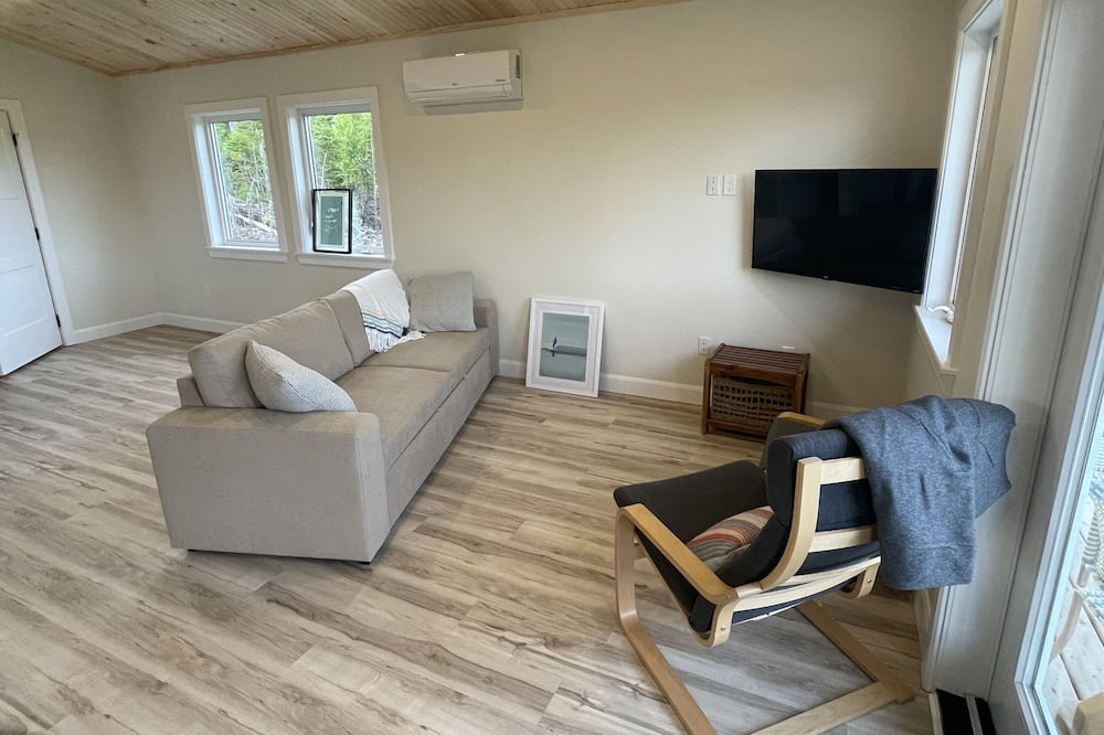 Photo of Livingroom in East Petpeswick