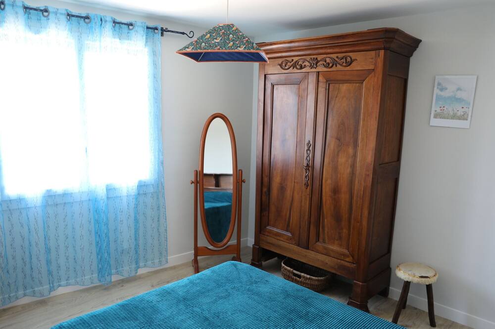 Photo of Bedroom in Livinhac-le-Haut