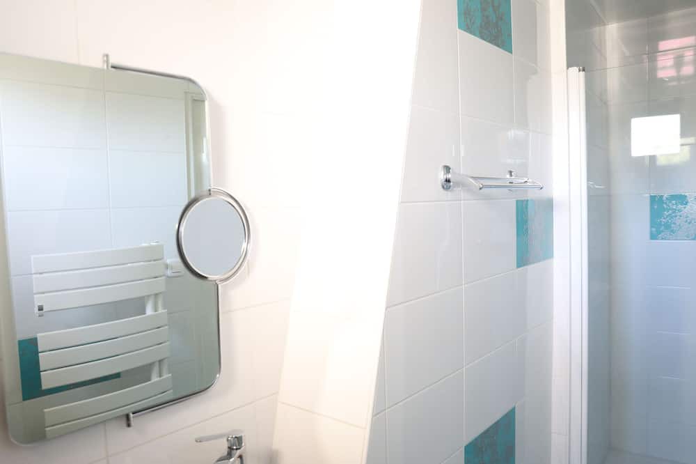 Photo of Bathroom in Livinhac-le-Haut