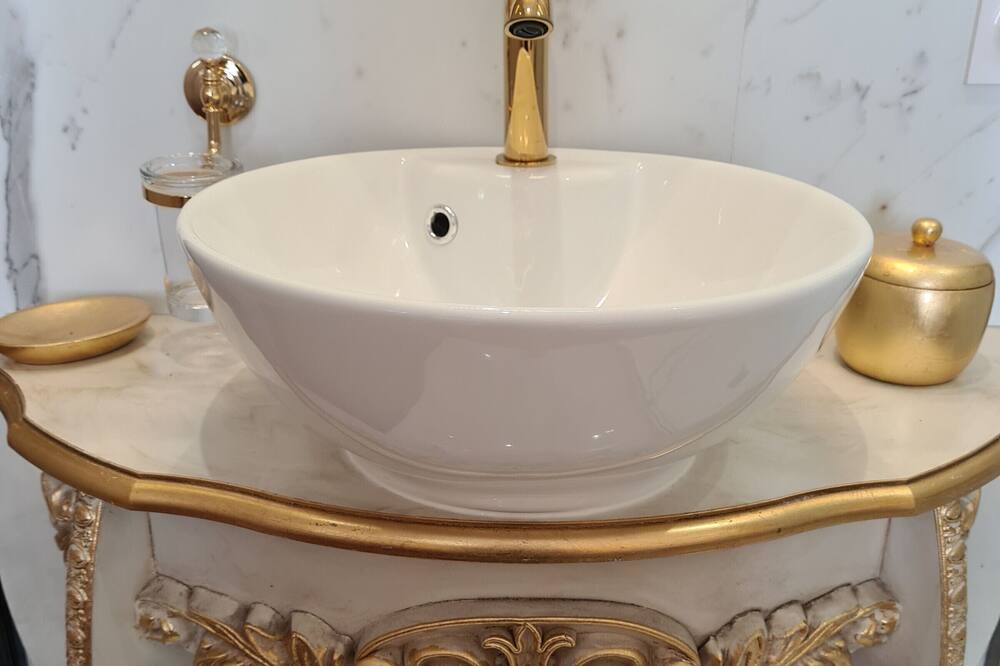 Photo of Bathroom in Sully-sur-Loire