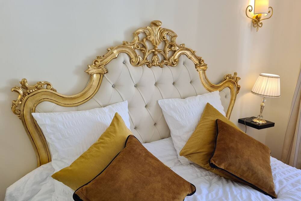 Photo of Bedroom in Sully-sur-Loire