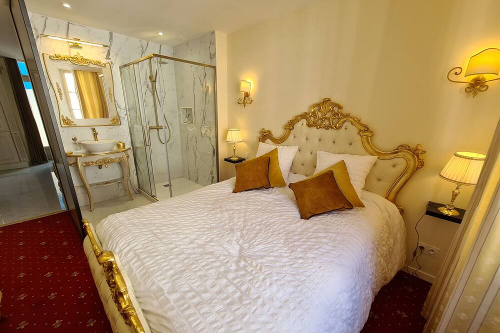 Photo of Bedroom in Sully-sur-Loire