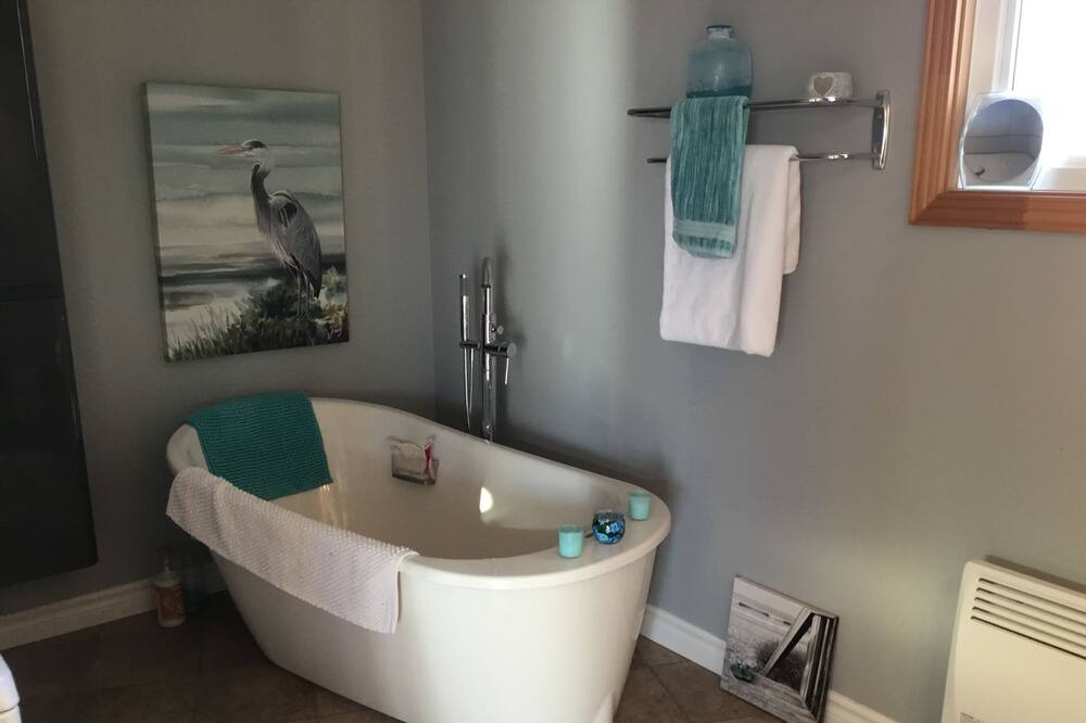 Photo of Bathroom in Pointe-au-Pere