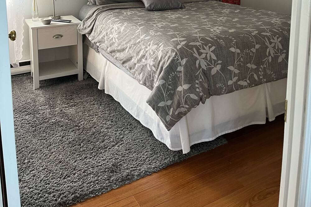 Photo of Bedroom in Pointe-au-Pere
