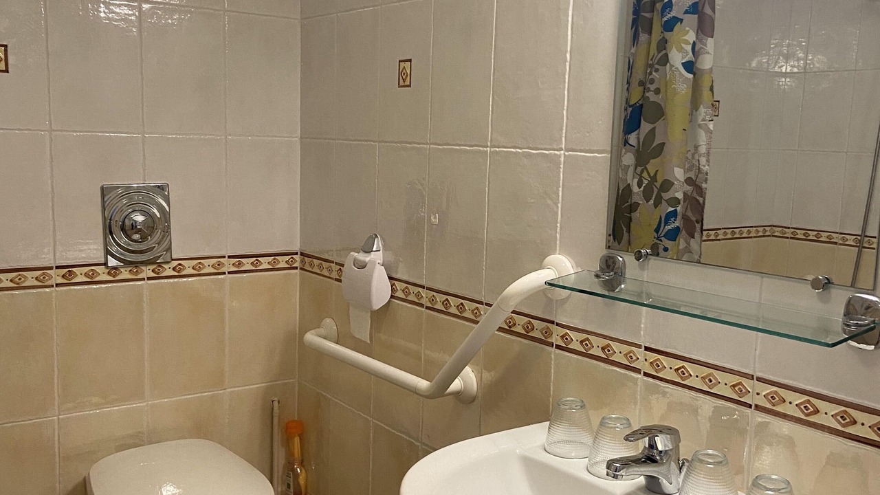 Photo of Bathroom in La Guerche-sur-l'Aubois