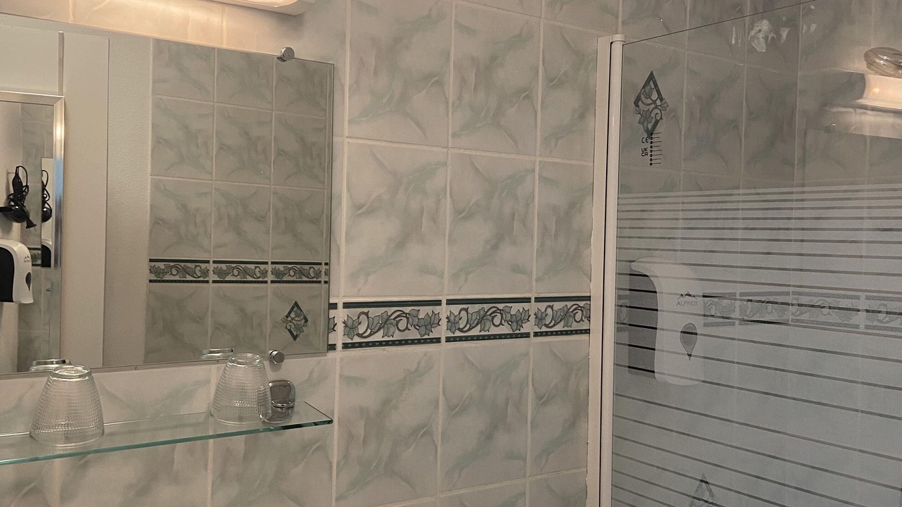 Photo of Bathroom in La Guerche-sur-l'Aubois