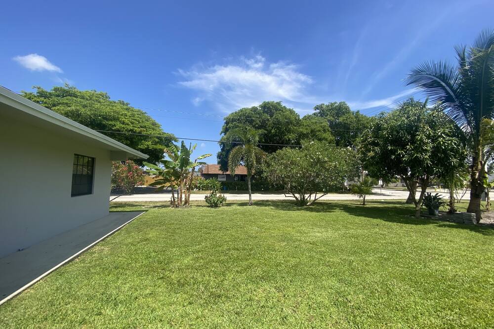 Photo of Outdoor in Central Oakland Park