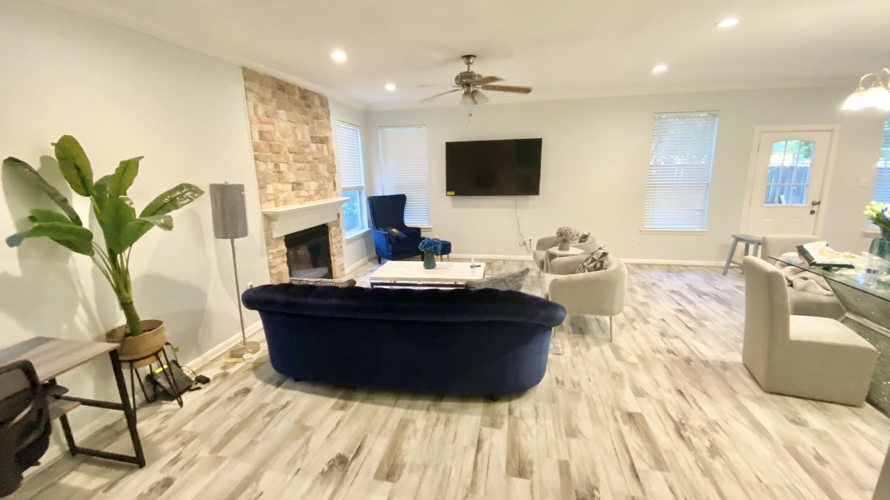 Photo of Livingroom in Houston