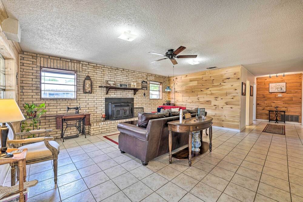 Photo of Livingroom in Brownwood
