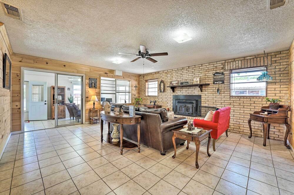 Photo of Livingroom in Brownwood