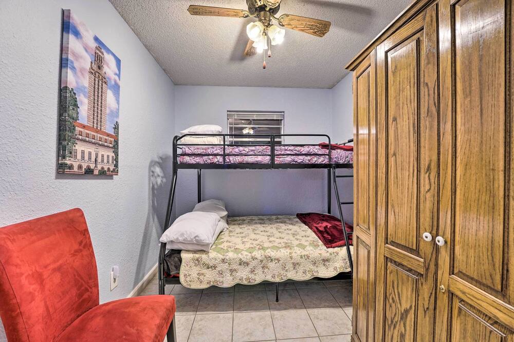 Photo of Bedroom in Brownwood