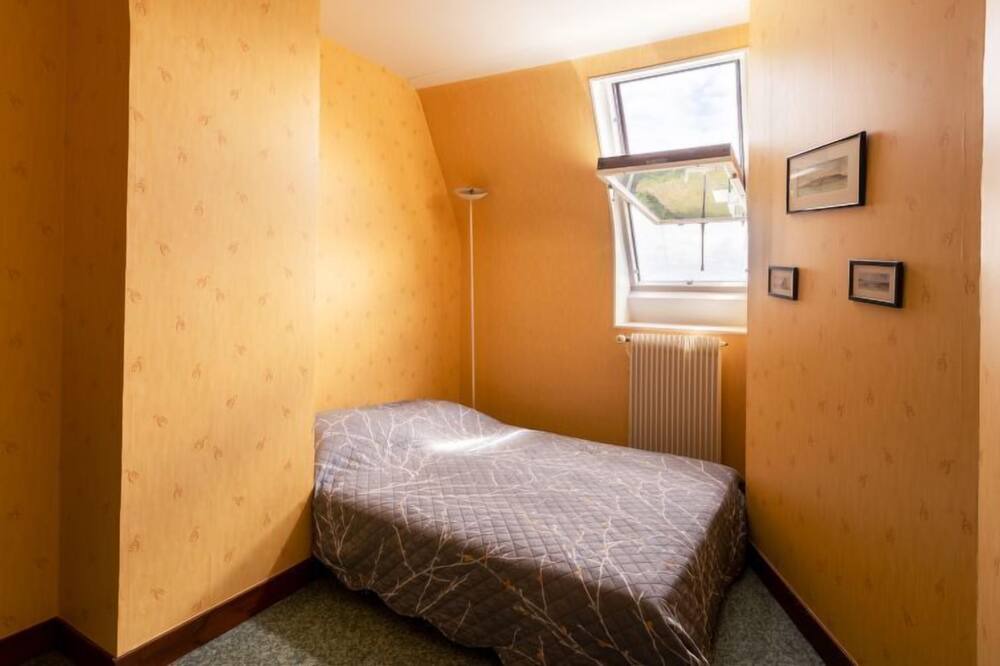 Photo of Bedroom in Varaville