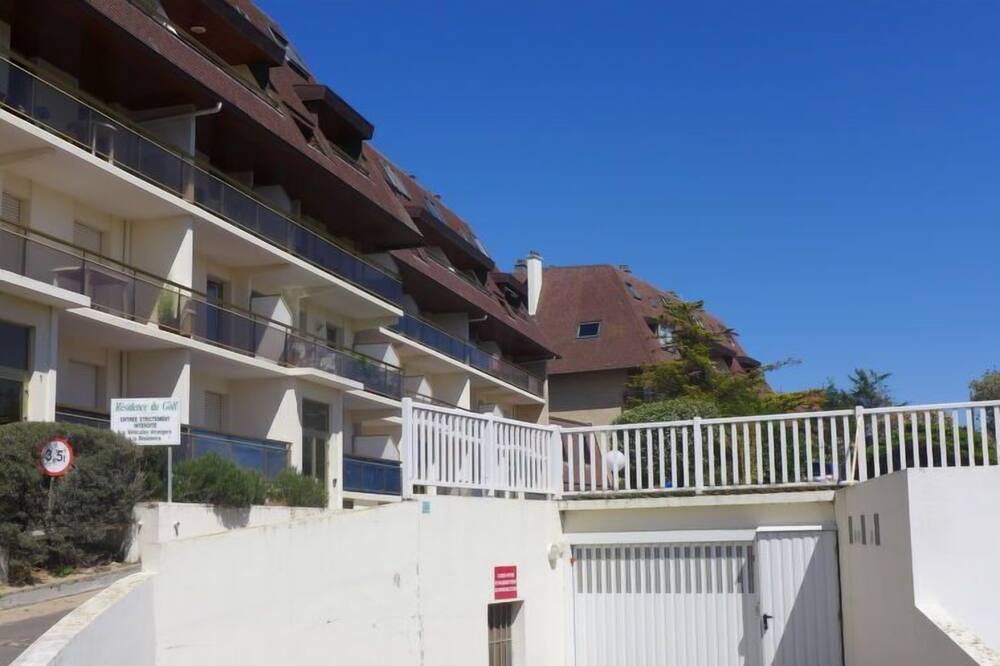 Photo of Outdoor in Varaville