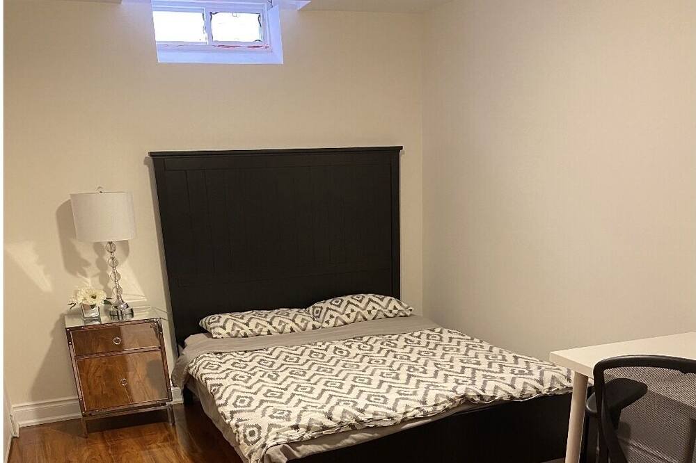 Photo of Bedroom in Richmond Hill