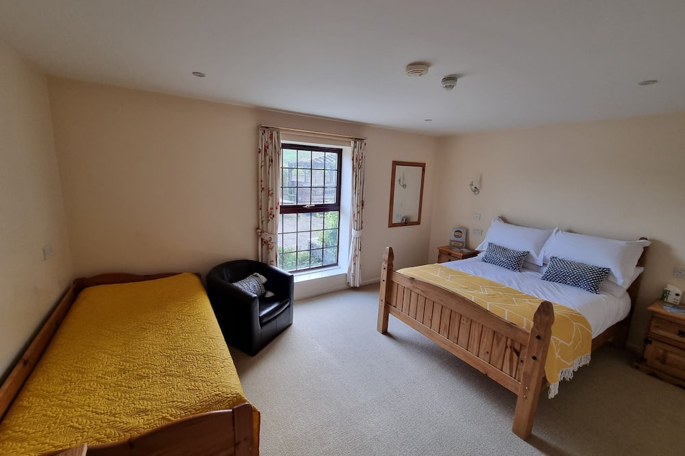 Photo of Others in Truro