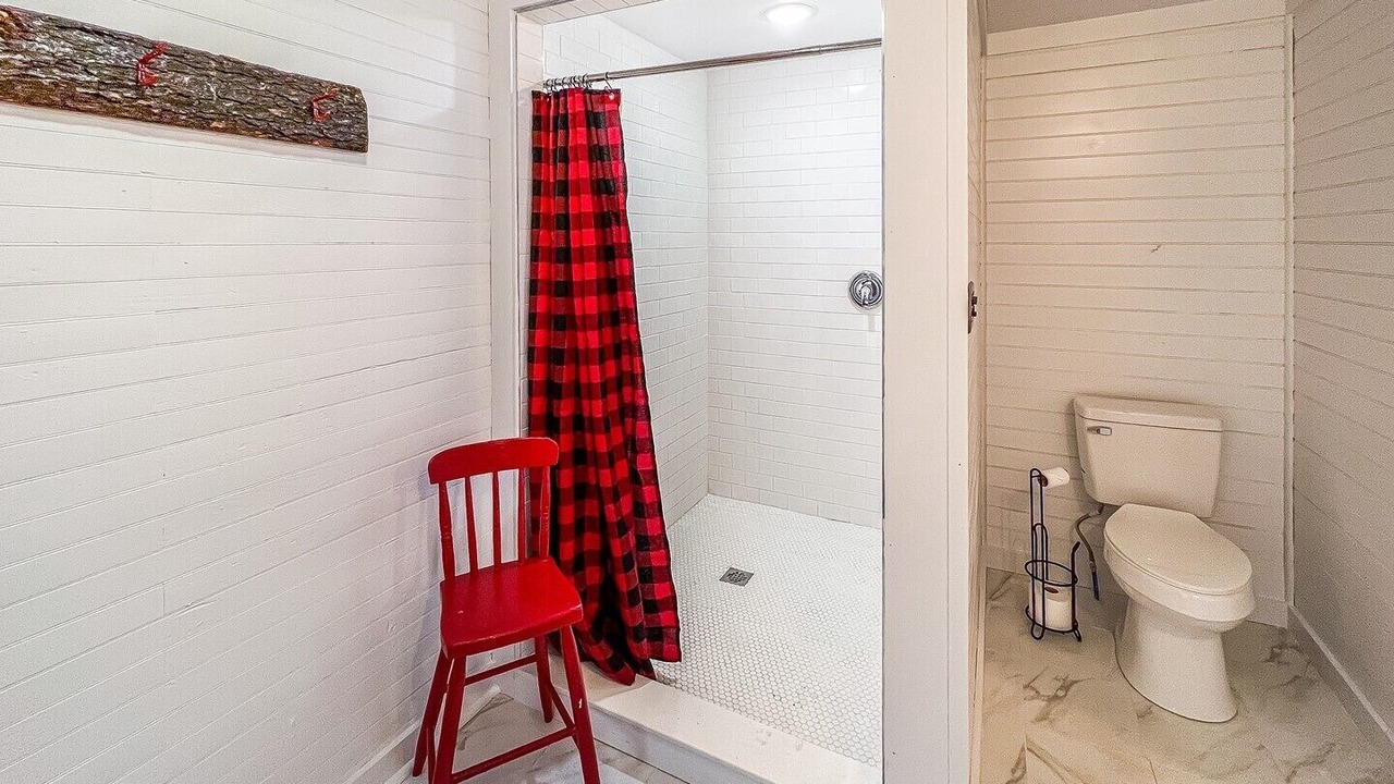 Photo of Bathroom in Inlet