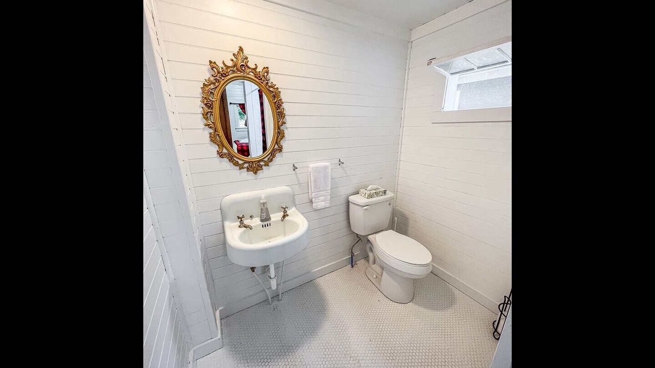 Photo of Bathroom in Inlet