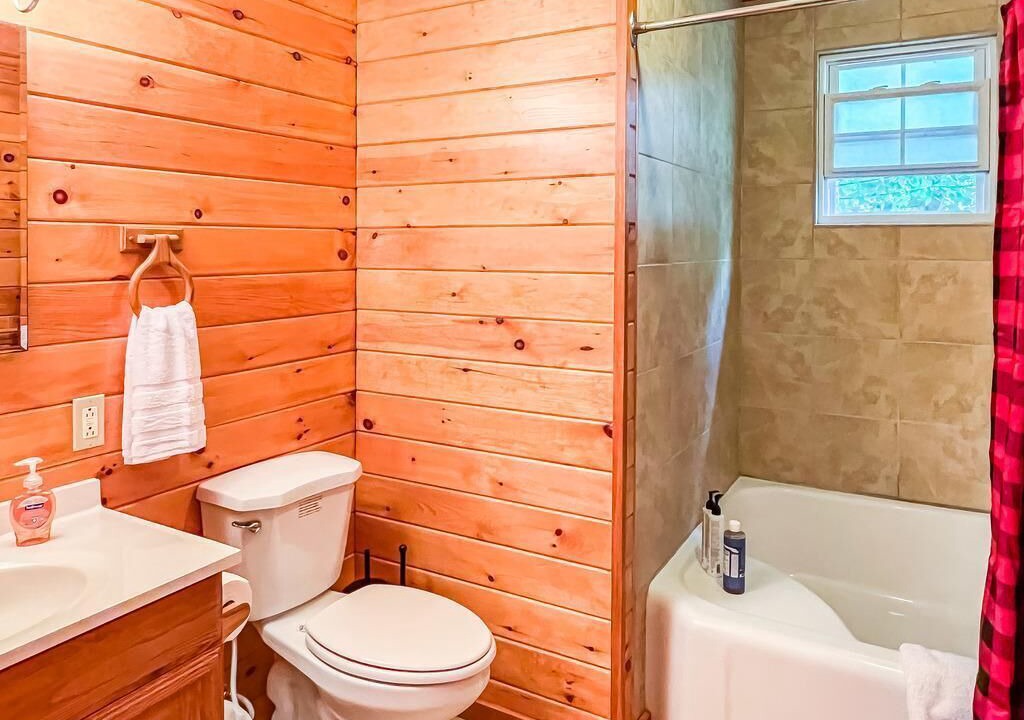 Photo of Bathroom in Inlet