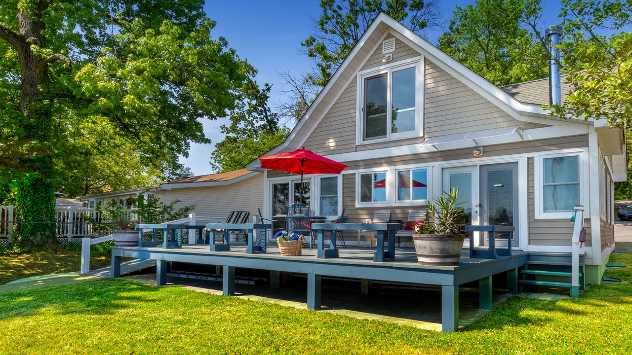 Photo of Outdoor in Edgewater