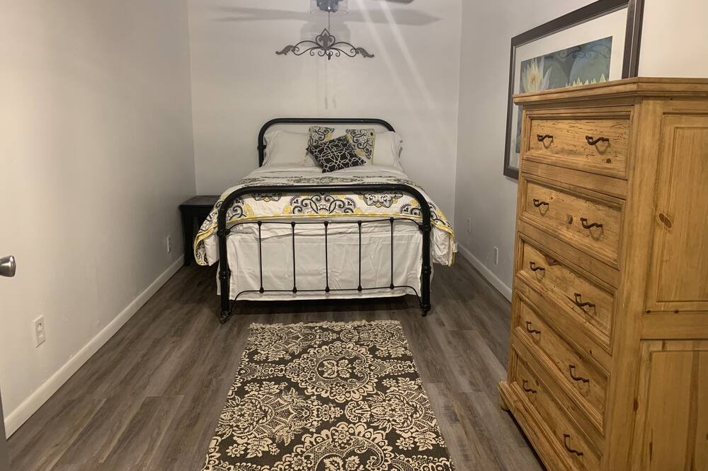 Photo of Bedroom in Palestine