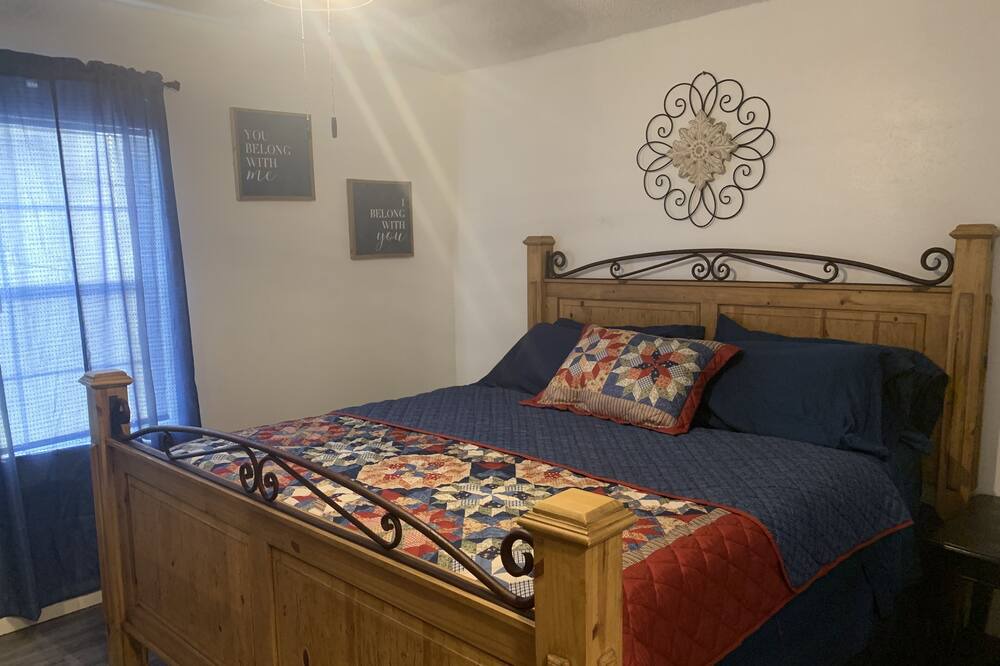 Photo of Bedroom in Palestine