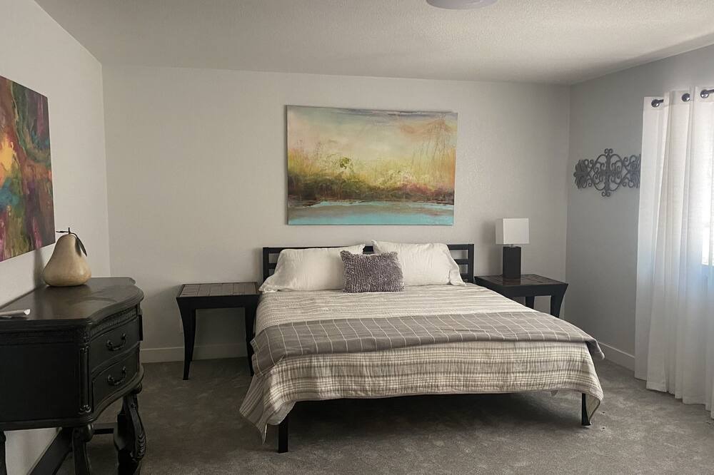 Photo of Bedroom in Pollock Pines