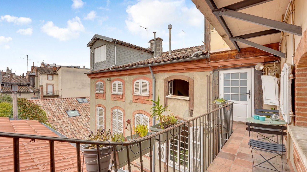 Photo of Outdoor in Carmes