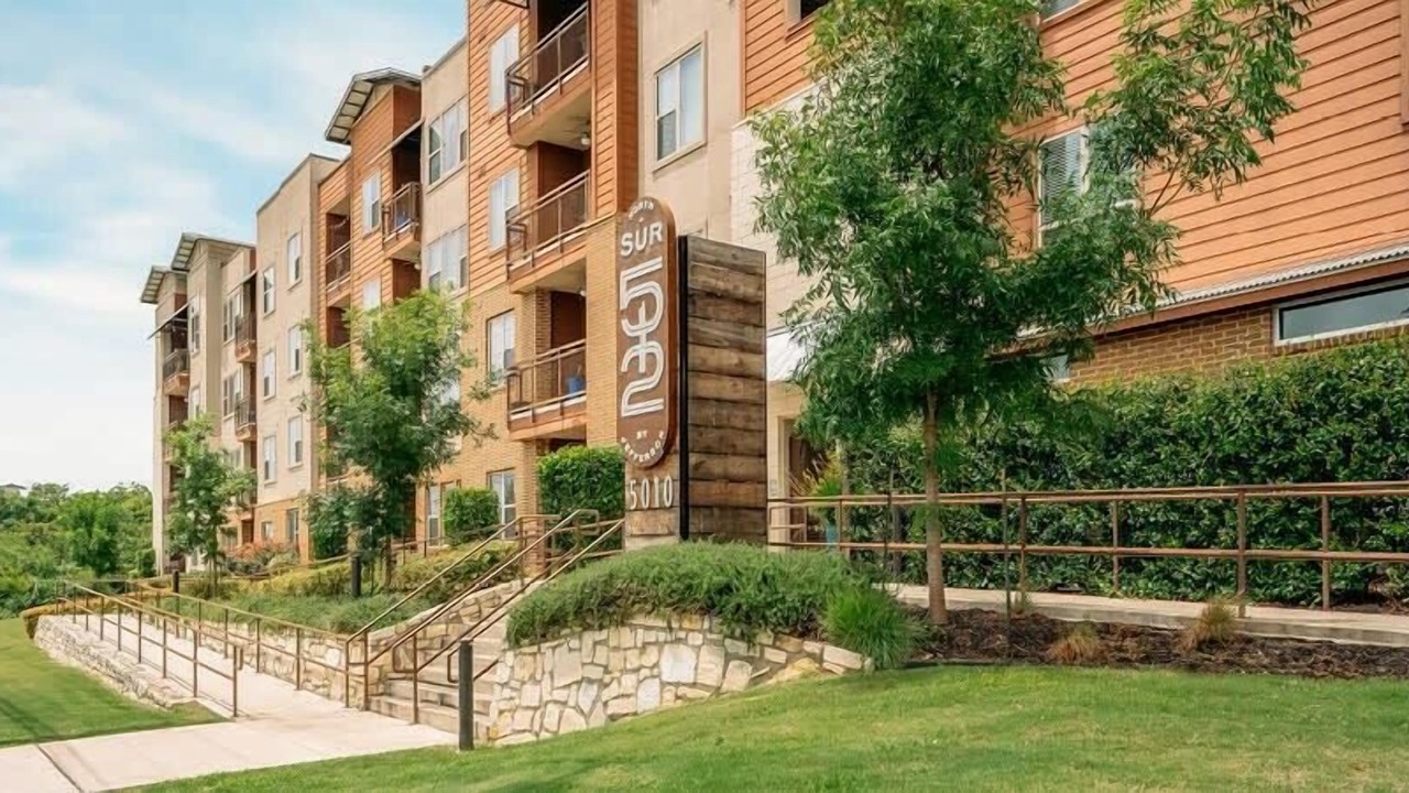Photo of Outdoor in West Congress
